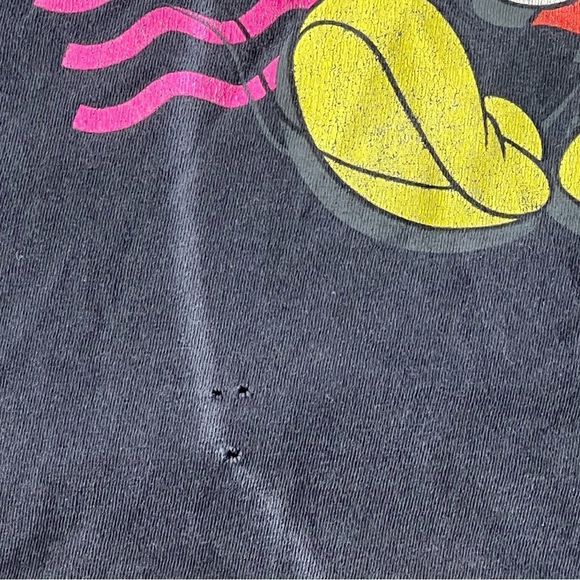 VINTAGE DISNEY MICKEY AND FRIENDS TSHIRT - Picture 3 of 6